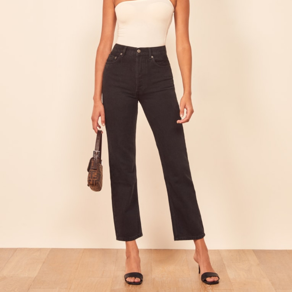 NWT Reformation Cynthia High Relaxed Jean